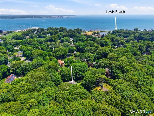 15 Mitchell Drive, East Lyme, CT 06357