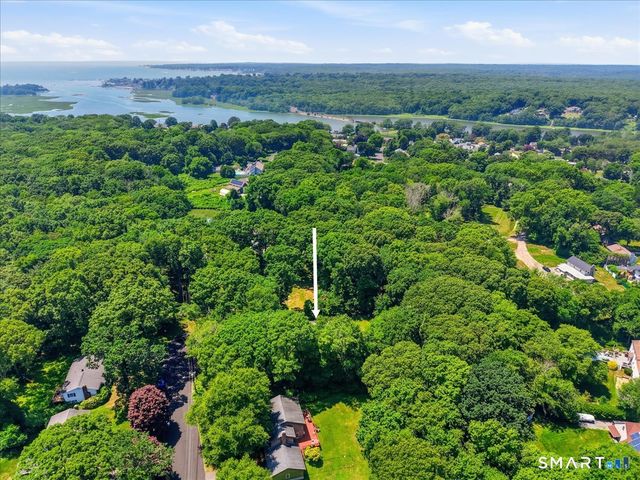 15 Mitchell Drive, East Lyme, CT 06357