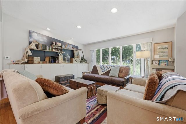15 Mitchell Drive, East Lyme, CT 06357