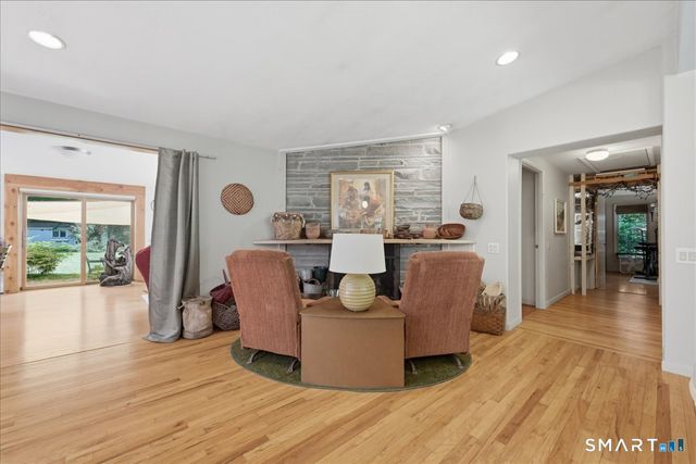 15 Mitchell Drive, East Lyme, CT 06357