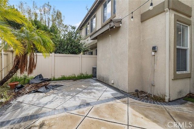 433 N Londonderry Lane B, Orange, CA 92869