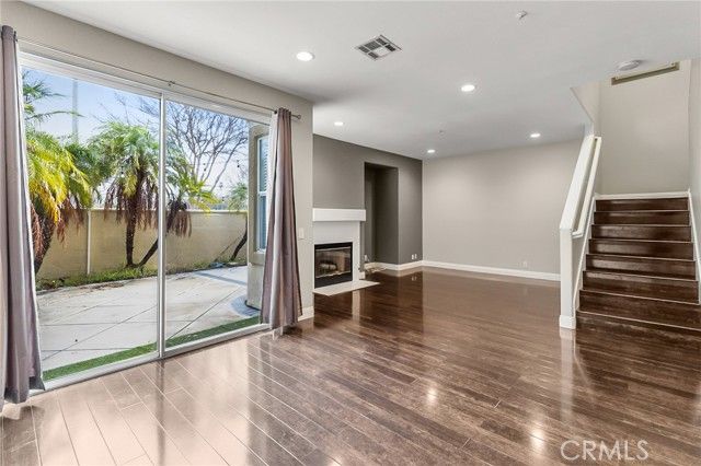 433 N Londonderry Lane B, Orange, CA 92869