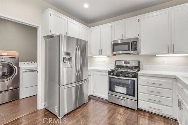 433 N Londonderry Lane B, Orange, CA 92869