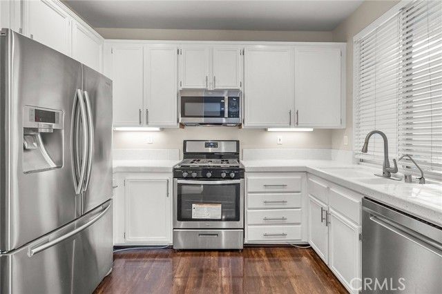 433 N Londonderry Lane B, Orange, CA 92869