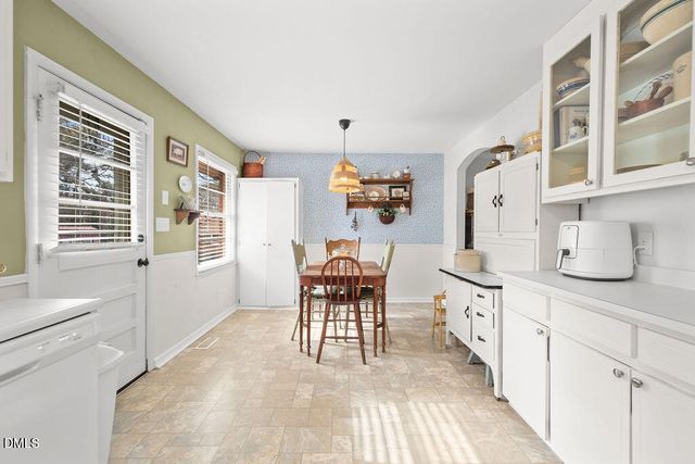 2929 Skycrest Drive, Fayetteville, NC 28304