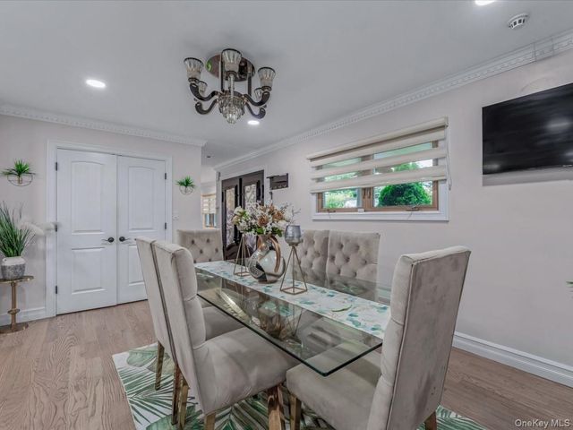 575 Hawthorne Street, West Hempstead, NY 11552