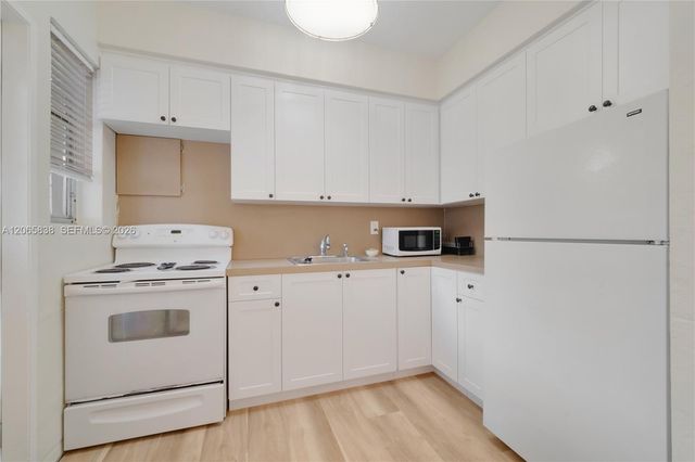 2893-2895 SW 37th Court, Miami, FL 33134