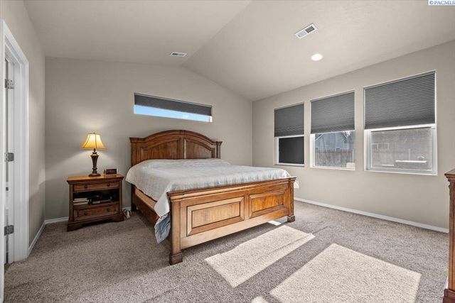 5806 Wallowa Lane, Pasco, WA 99301