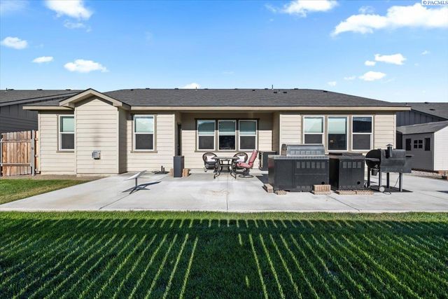 5806 Wallowa Lane, Pasco, WA 99301