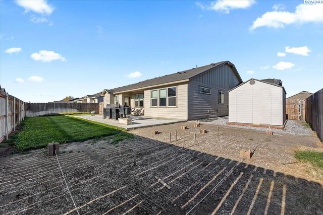 5806 Wallowa Lane, Pasco, WA 99301