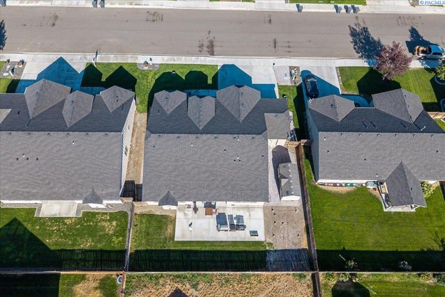 5806 Wallowa Lane, Pasco, WA 99301
