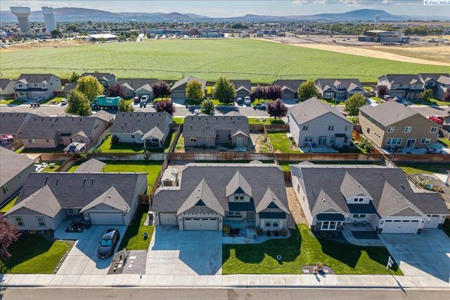 5806 Wallowa Lane, Pasco, WA 99301