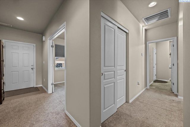 5806 Wallowa Lane, Pasco, WA 99301