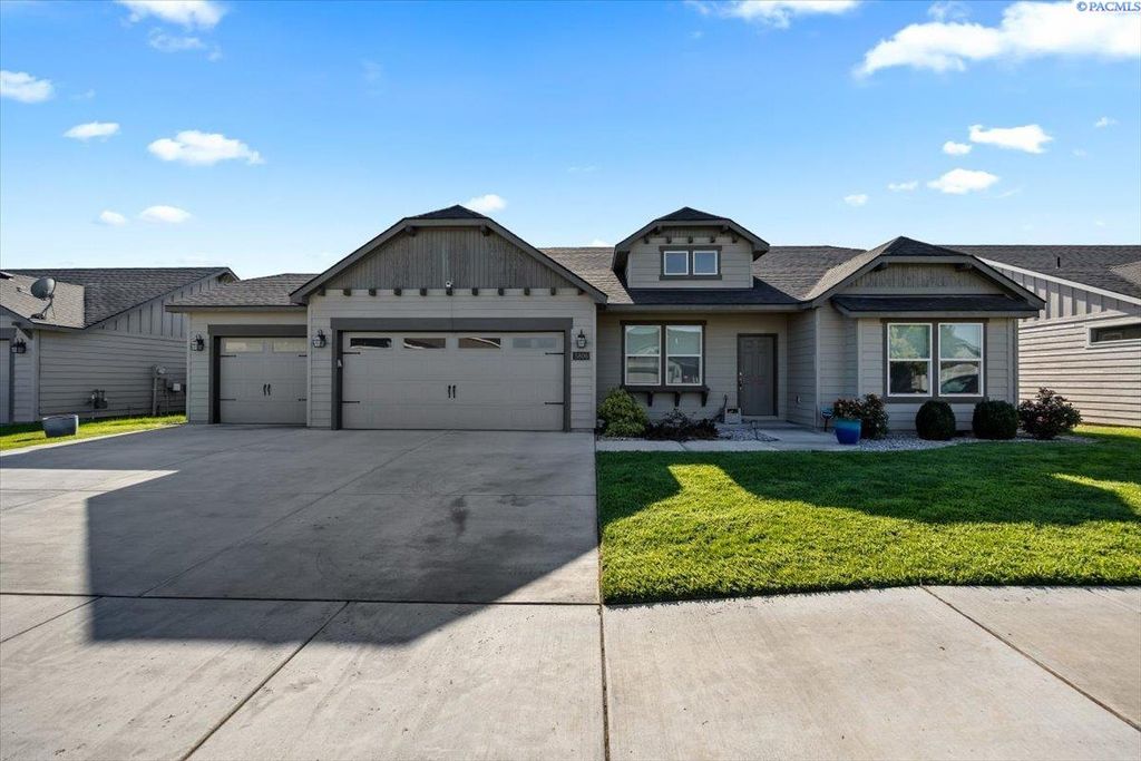 5806 Wallowa Lane, Pasco, WA 99301
