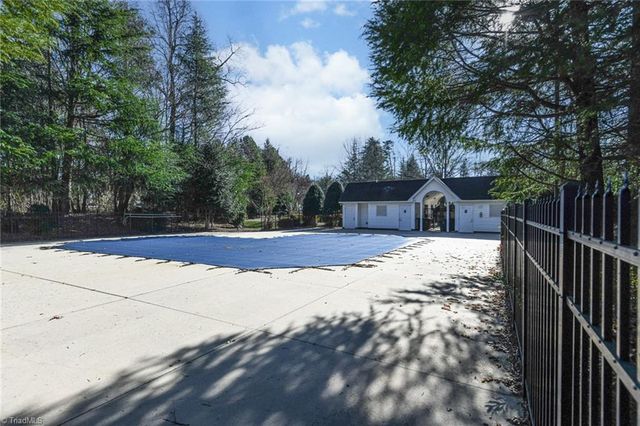 5096 Bartholomews Lane, Greensboro, NC 27407