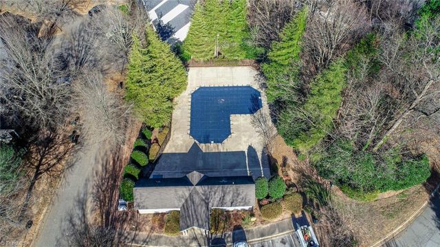 5096 Bartholomews Lane, Greensboro, NC 27407