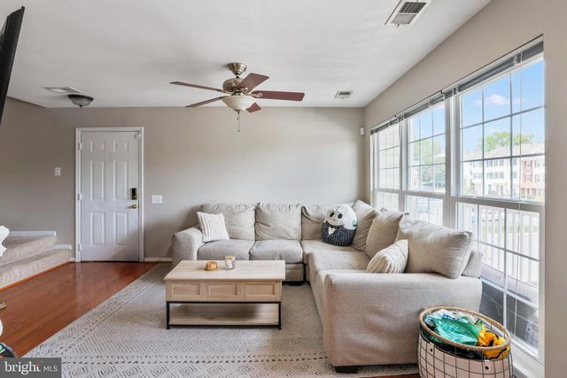 9230 CARDINAL FOREST LN #301, Lorton, VA 22079
