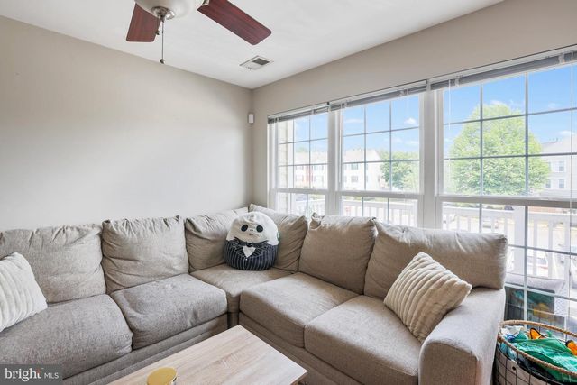 9230 CARDINAL FOREST LN #301, Lorton, VA 22079
