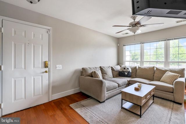 9230 CARDINAL FOREST LN #301, Lorton, VA 22079