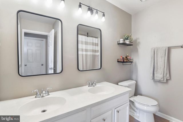9230 CARDINAL FOREST LN #301, Lorton, VA 22079