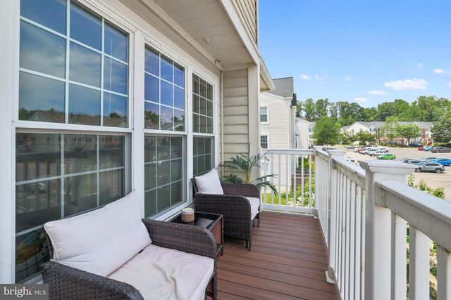 9230 CARDINAL FOREST LN #301, Lorton, VA 22079