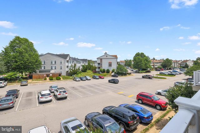 9230 CARDINAL FOREST LN #301, Lorton, VA 22079