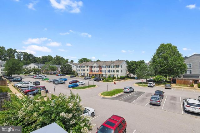 9230 CARDINAL FOREST LN #301, Lorton, VA 22079