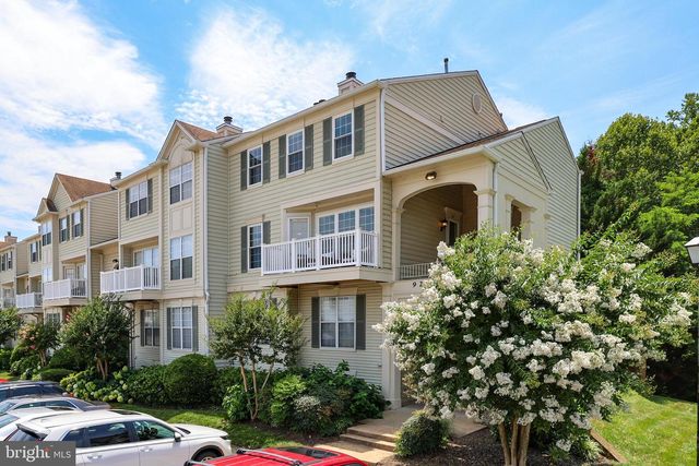 9230 CARDINAL FOREST LN #301, Lorton, VA 22079
