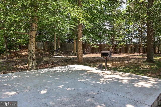 9230 CARDINAL FOREST LN #301, Lorton, VA 22079