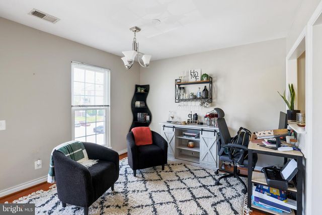 9230 CARDINAL FOREST LN #301, Lorton, VA 22079