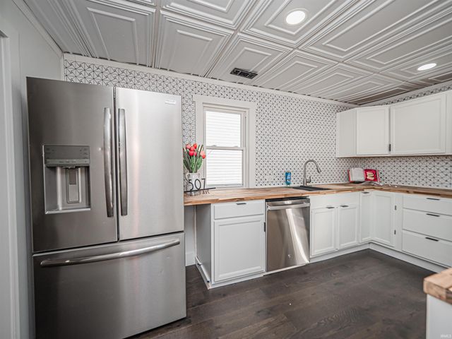 507 N Eleventh Avenue, Evansville, IN 47712