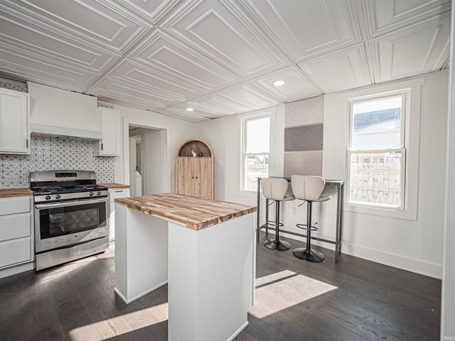 507 N Eleventh Avenue, Evansville, IN 47712