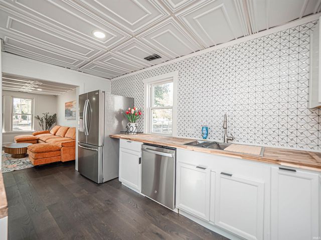 507 N Eleventh Avenue, Evansville, IN 47712