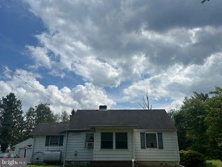 2012 E MAIN ST, Douglassville, PA 19518