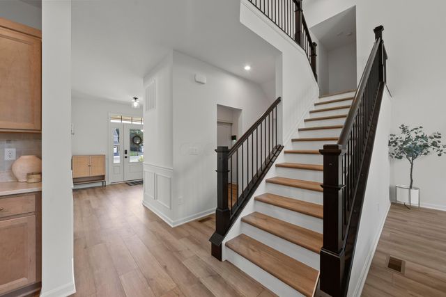 132 Littondale Drive, Delaware, OH 43015