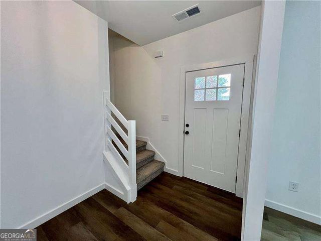 24 Rocky Circle NE, White, GA 30184