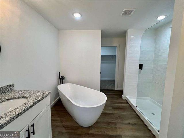 24 Rocky Circle NE, White, GA 30184