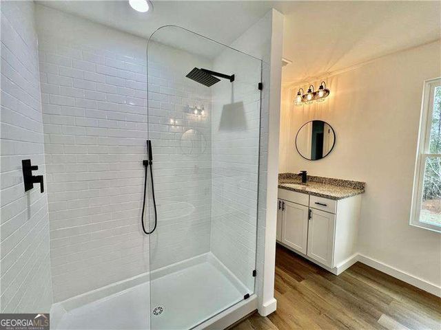 24 Rocky Circle NE, White, GA 30184