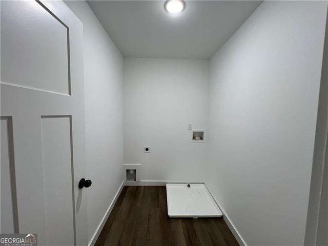 24 Rocky Circle NE, White, GA 30184