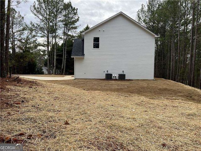 24 Rocky Circle NE, White, GA 30184