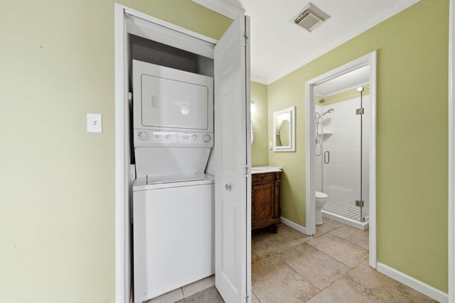 3 Hideaway Drive, Friendswood, TX 77546