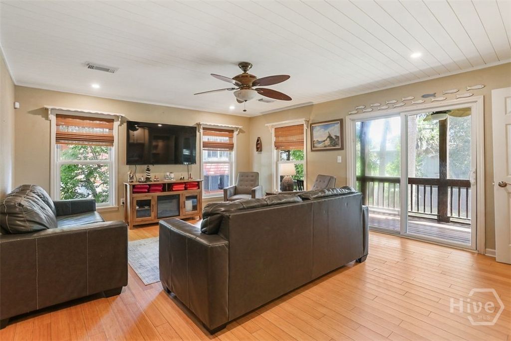 Image 15 of property listing at 1214 5th Avenue, Tybee Island, GA 31328