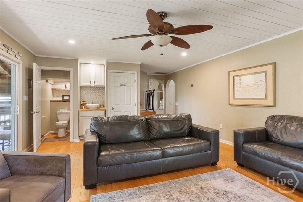 Image 17 of property listing at 1214 5th Avenue, Tybee Island, GA 31328