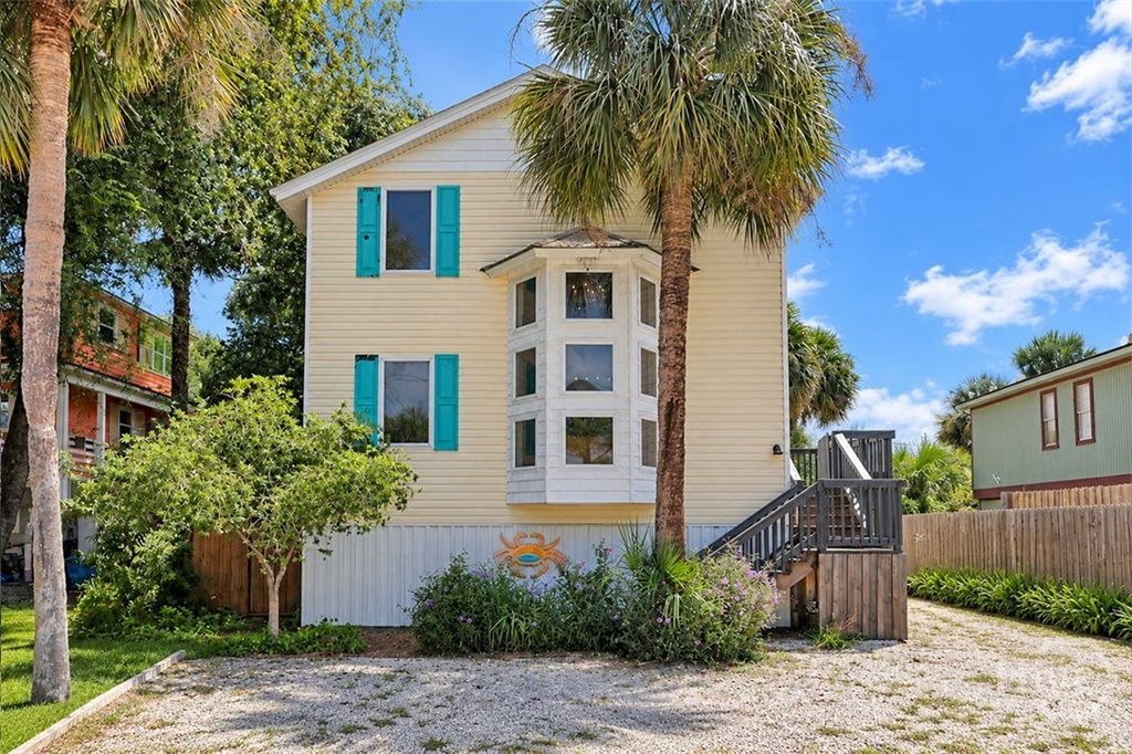Image 5 of property listing at 1214 5th Avenue, Tybee Island, GA 31328