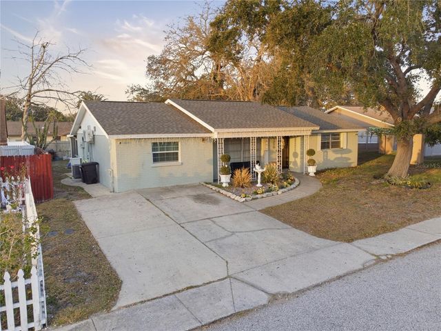7215 STONE ROAD, Port Richey, FL 34668