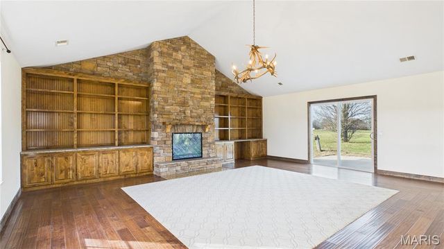 170 Country View Road, Nixa, MO 65669