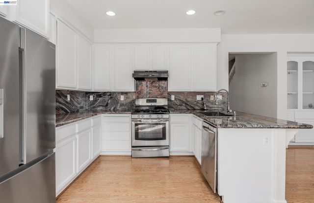 530 Spalding St, Hayward, CA 94544