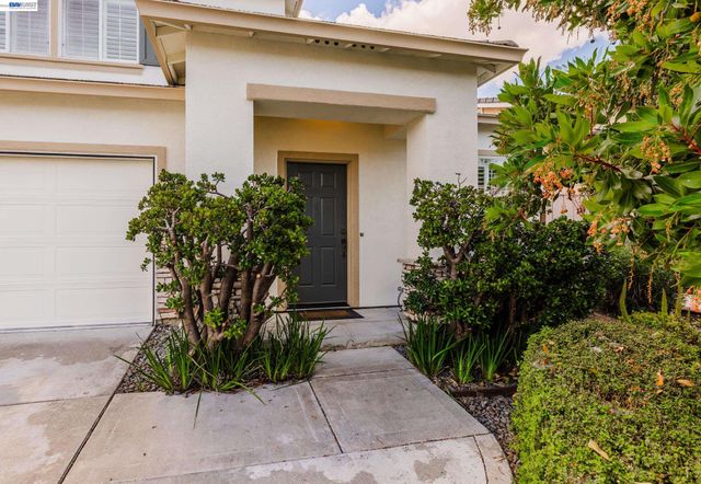 530 Spalding St, Hayward, CA 94544