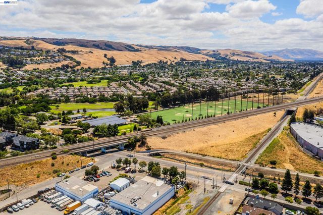 530 Spalding St, Hayward, CA 94544
