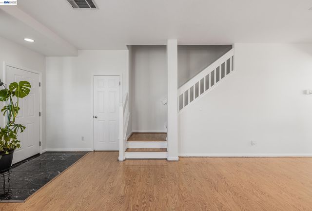 530 Spalding St, Hayward, CA 94544